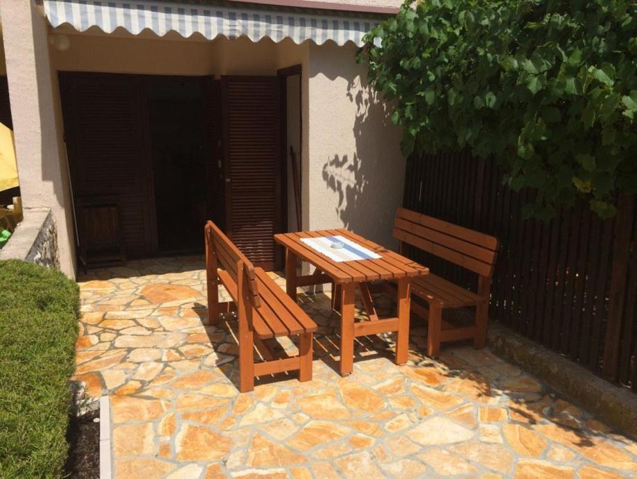 Jurisic Apartments Novalja Exterior photo